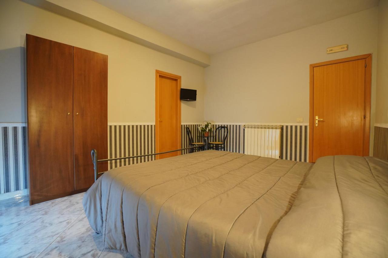 Hotel Stefany Lago Patria Buitenkant foto
